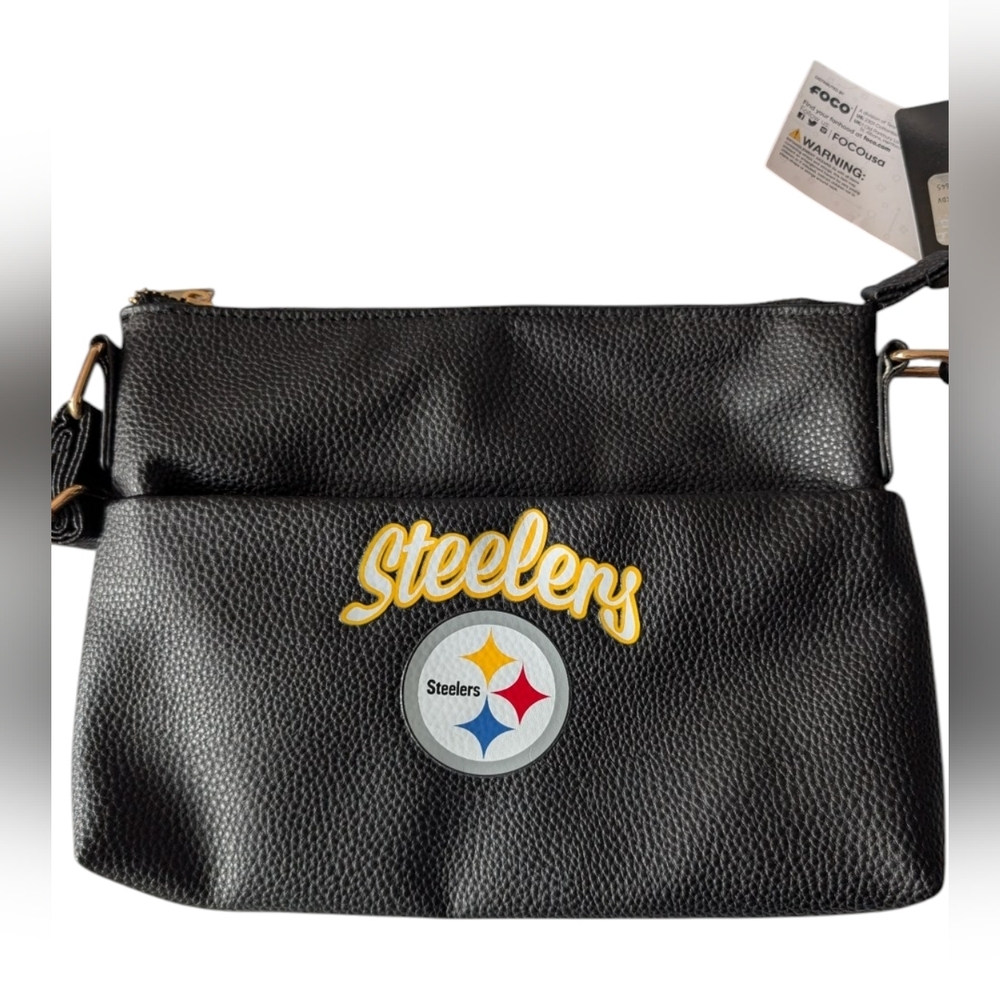 NWT Womens Black Steelers Crossbody Bag. 2 Zippered Compartments